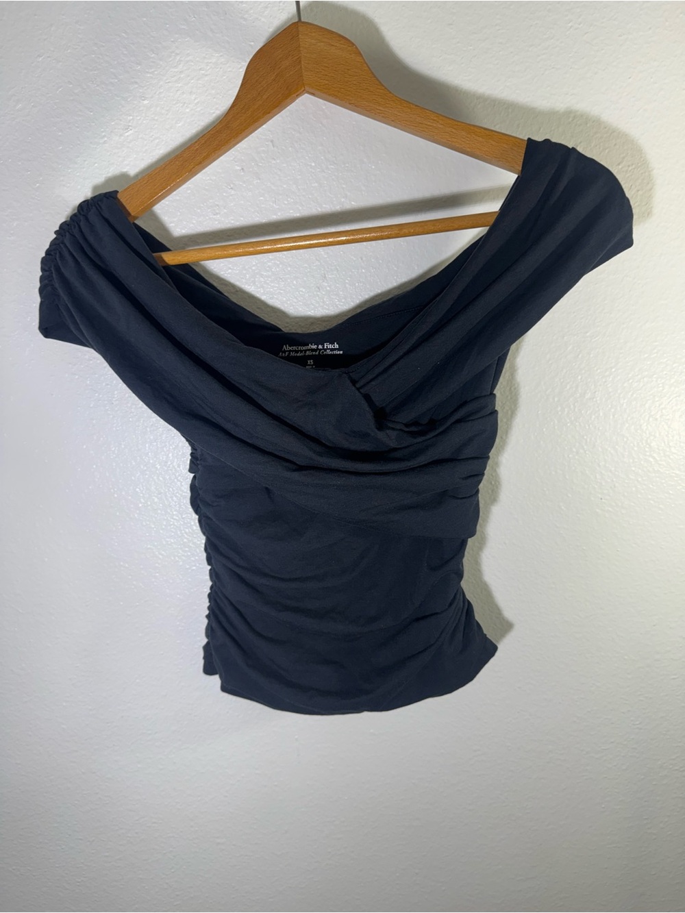 Abercrombie & Fitch Black Off-Shoulder Ruched Camisole